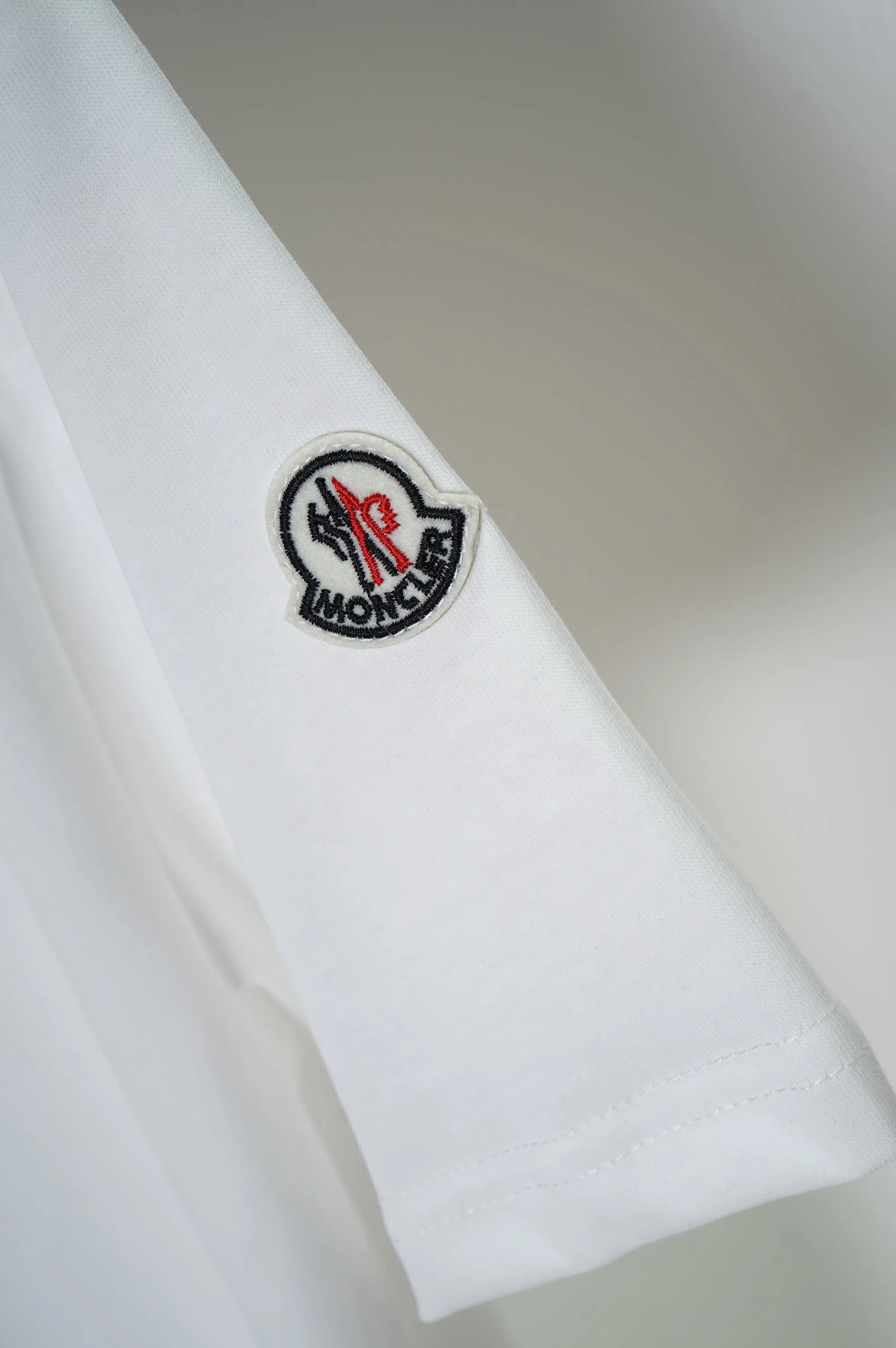 Camiseta Moncler Branca 13