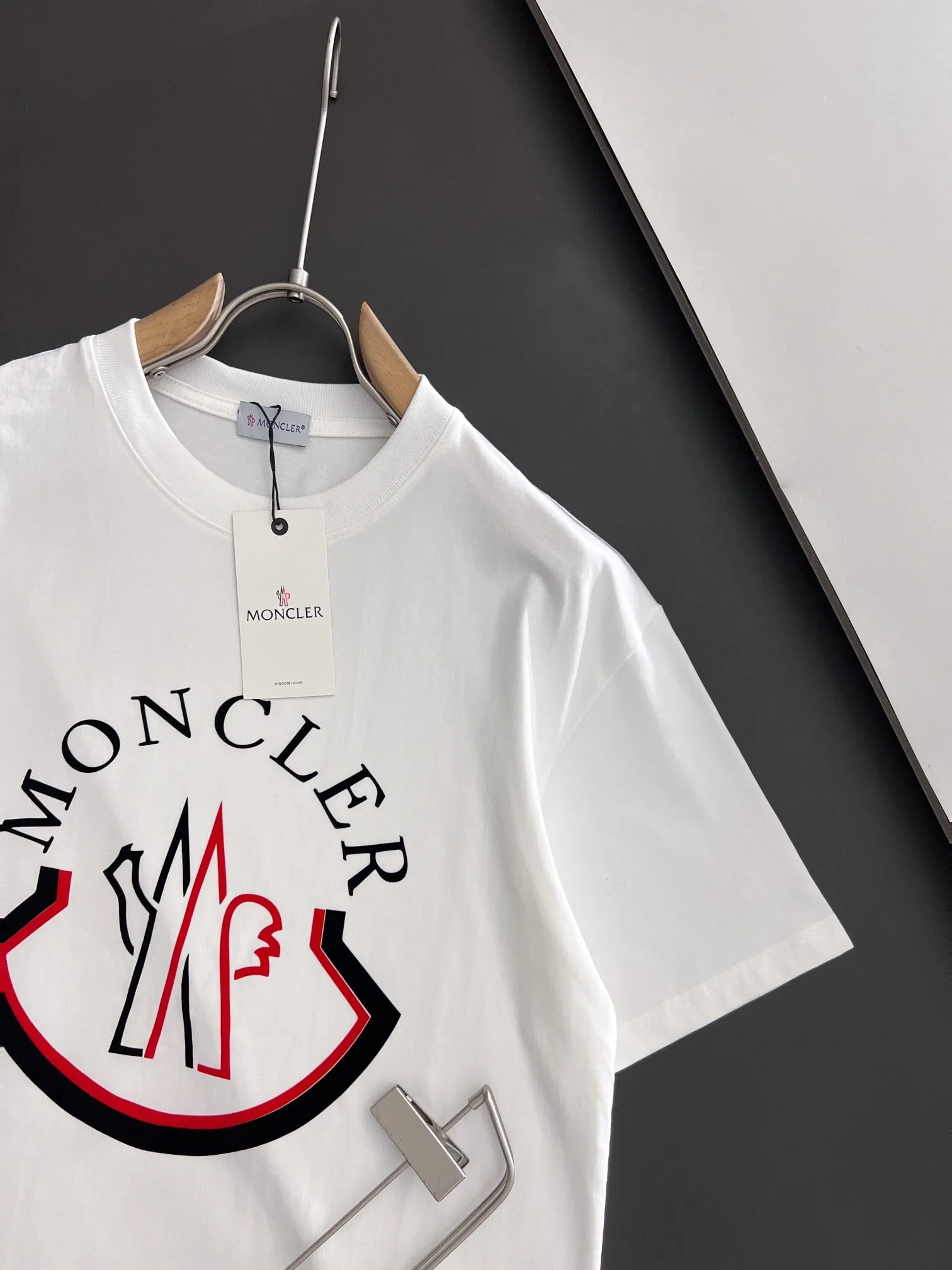 Camiseta Moncler Branca 31