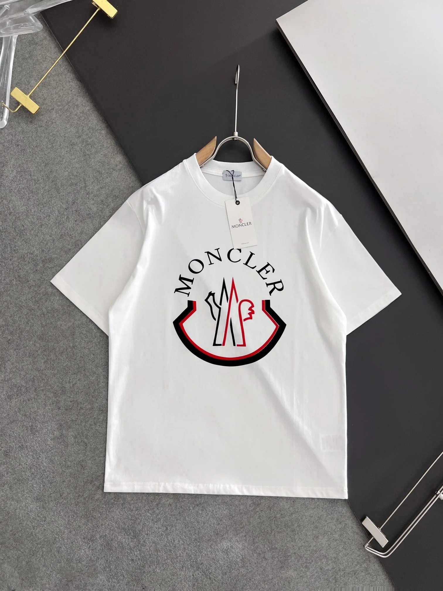 Camiseta Moncler Branca 31