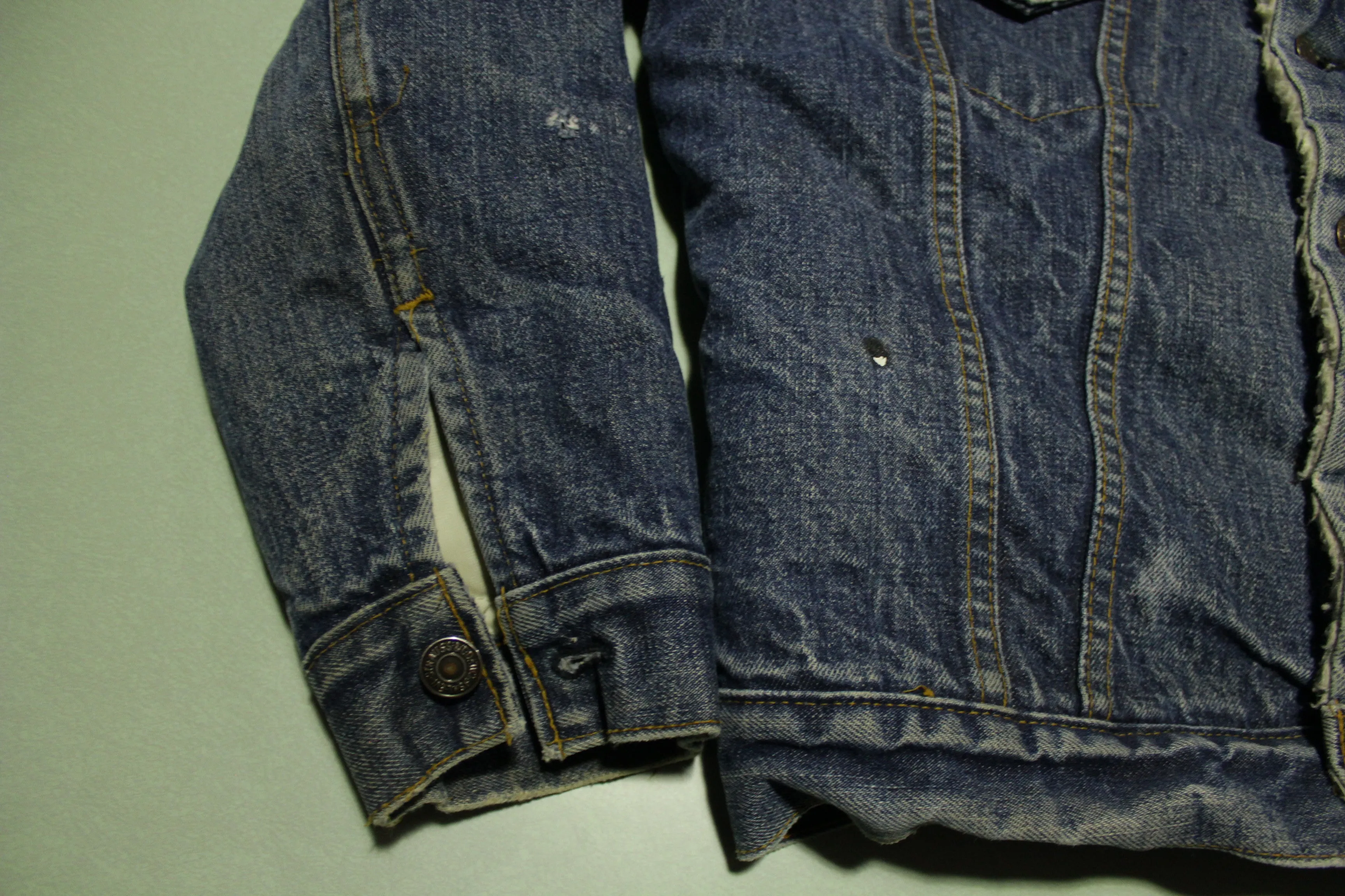 Levis Vintage 70's No Side Pocket Sherpa Lined Denim Blue Jean Trucker Jacket