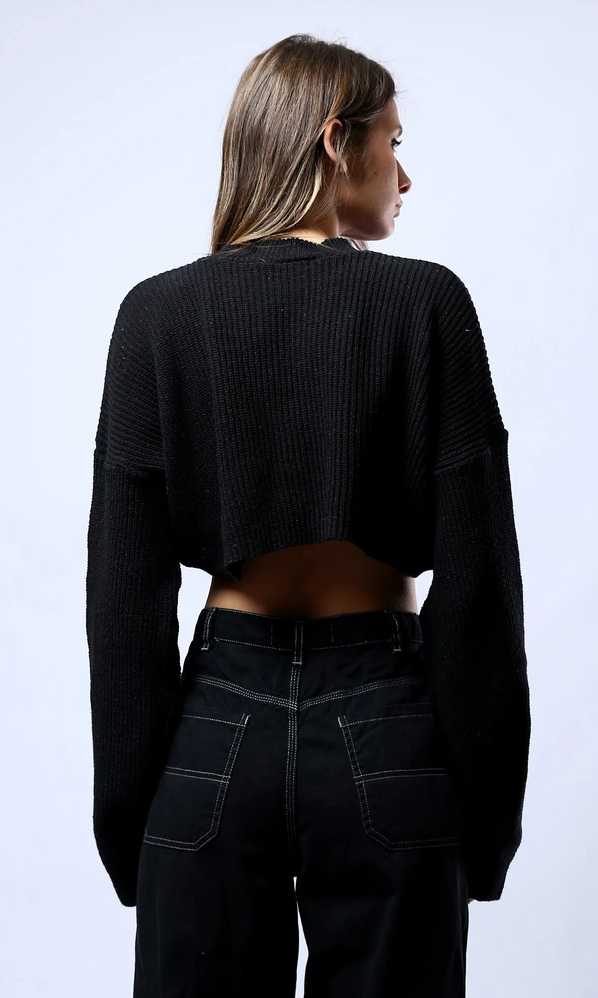 O172584 Slip On Relaxed Black Cropped Pullover